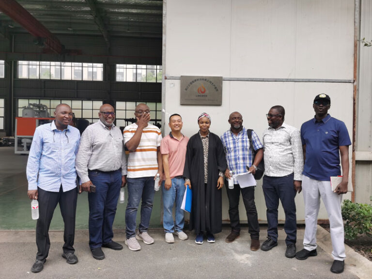 Nigerian Client Inspects Yipu Energy’s Nitrogen Generation System Project
