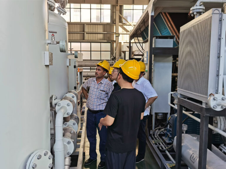 Uzbekistan Clients Inspect Yipu Natural Gas Dehydration Unit
